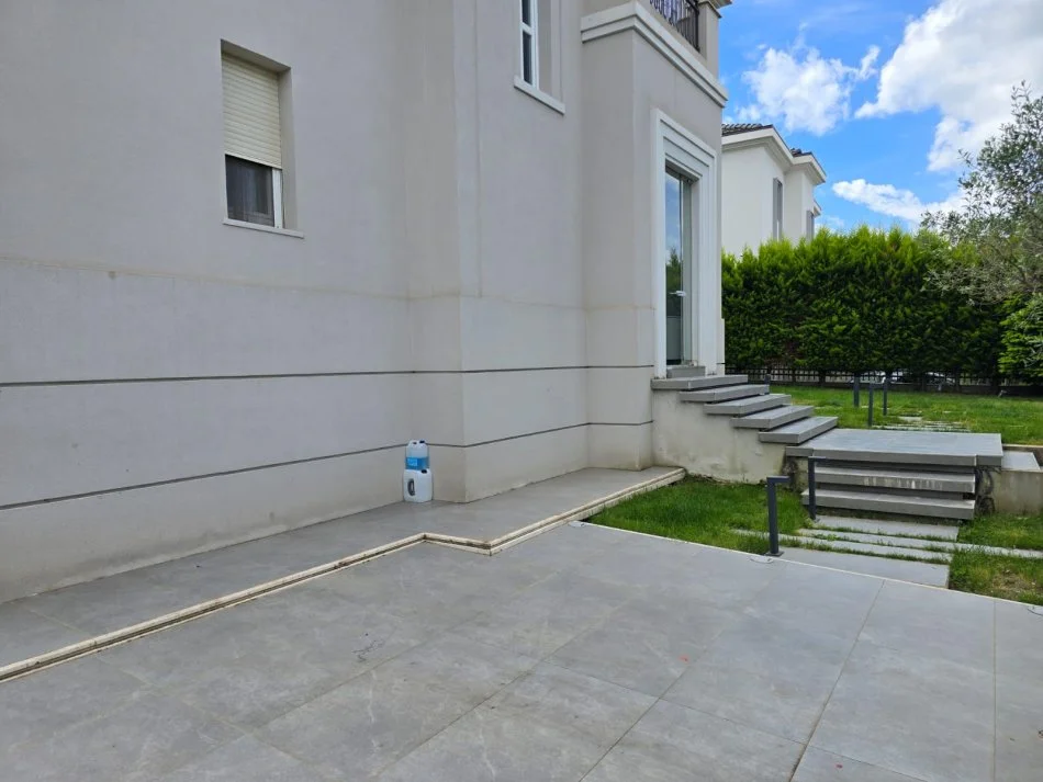 Tirane, shitet apartament 5+1+Aneks+Ballkon Kati 0, 668 m² 1.600.000 € (Rolling Hills)