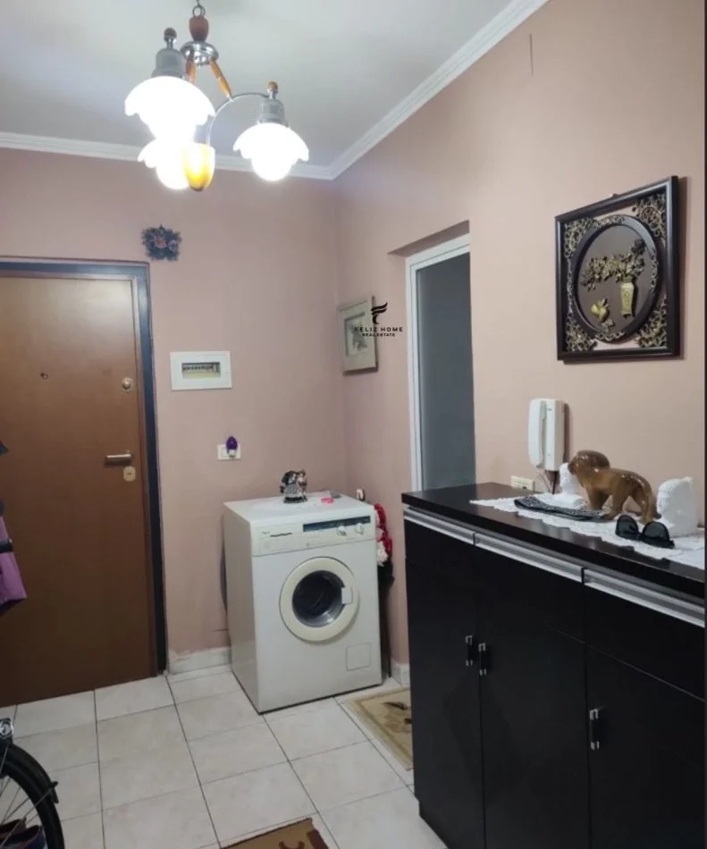 Tirane, shitet apartament 2+1 Kati 4, 73 m² 128.000 € (VASIL SHANTO)