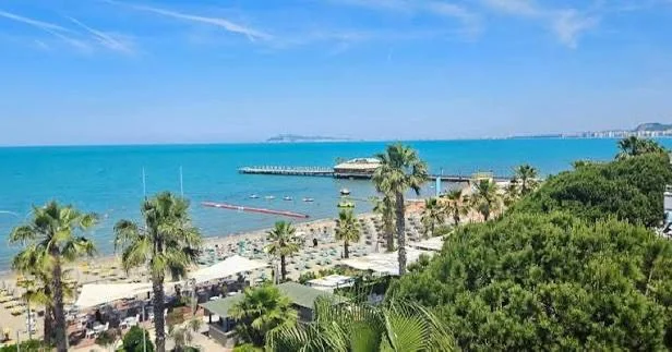 Durres, shitet apartament 3+1 Kati 8, 470 m² 230.000 € (Rruga Mali i Robit)