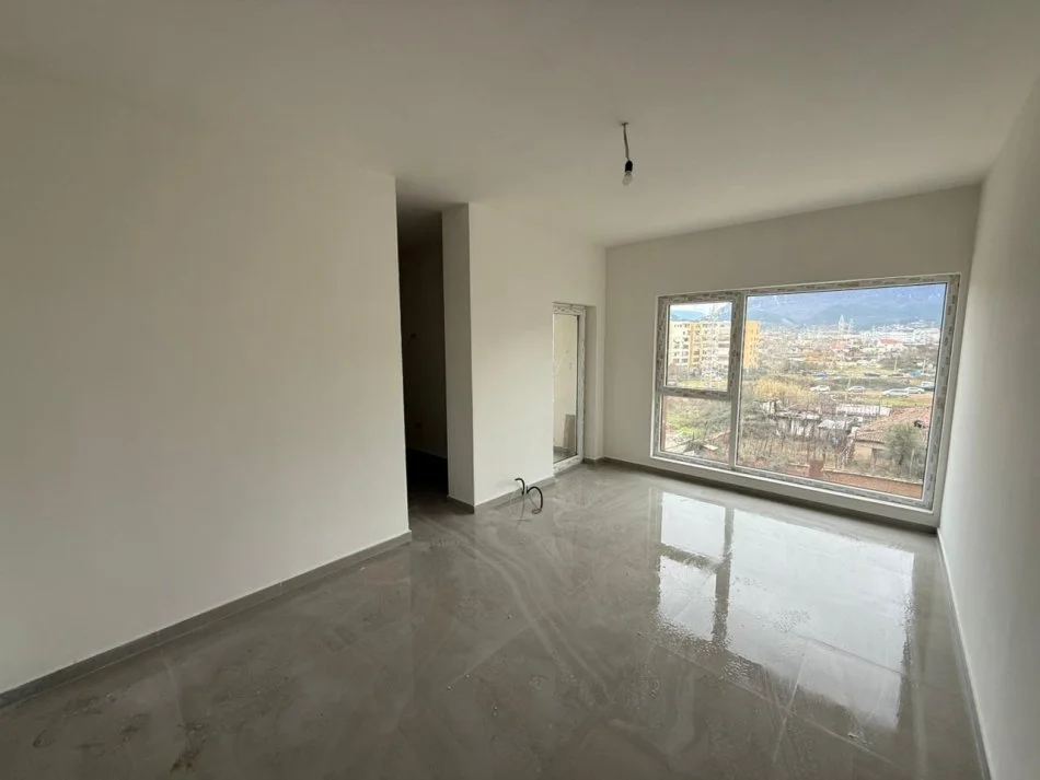 Tirane, shitet apartament 1+1 Kati 3, 150.000 € 