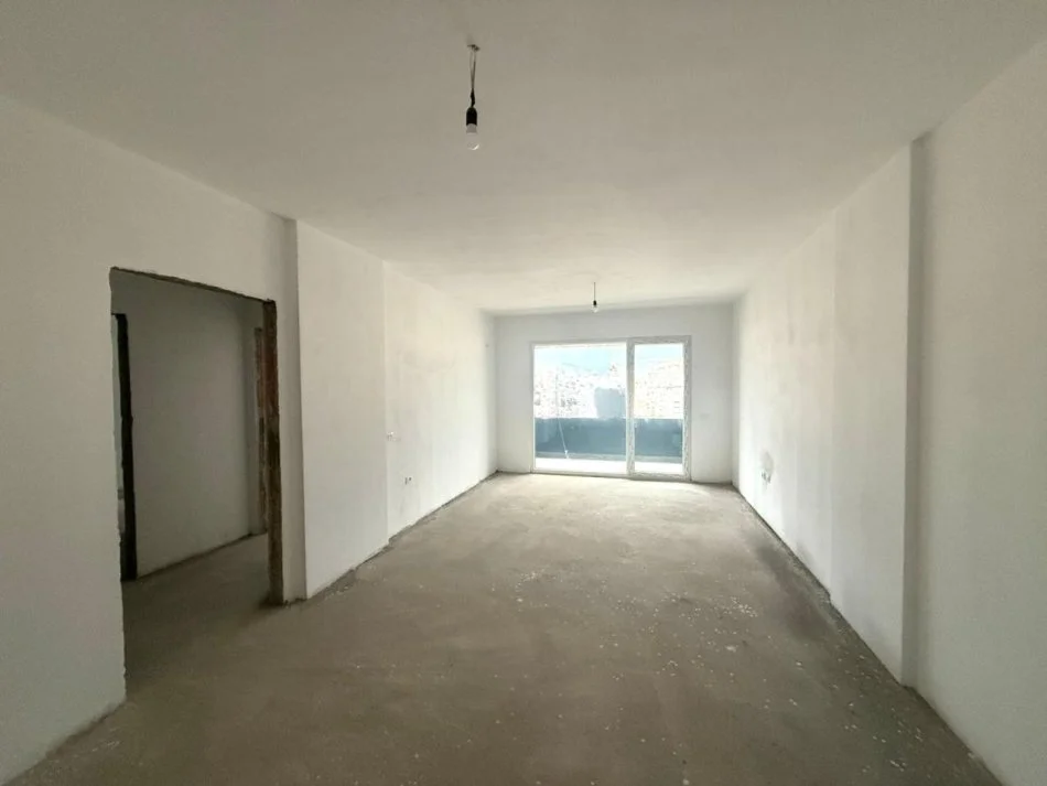 Tirane, shitet apartament 2+1 Kati 9, 110 m² 199.000 € (Xhamllik)