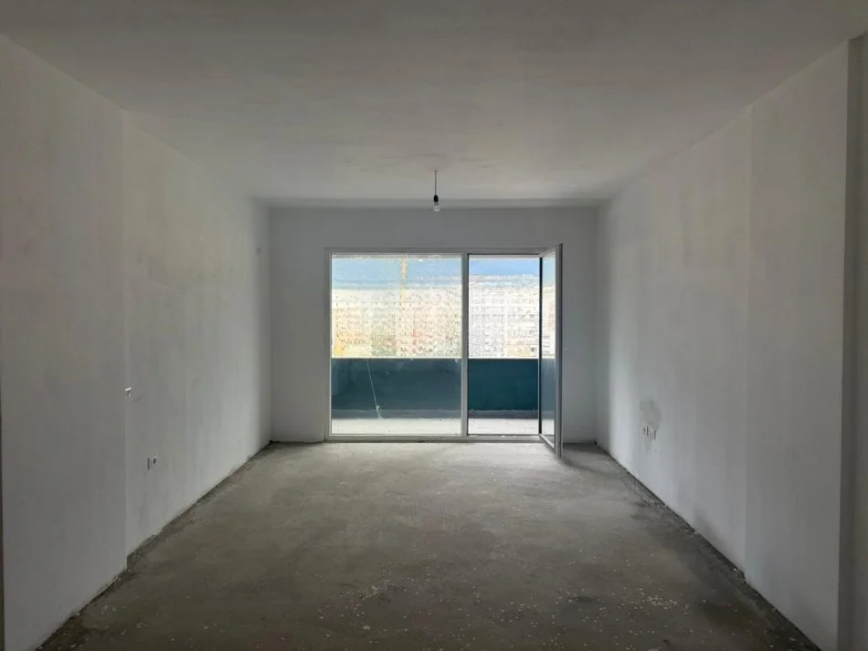 Tirane, shitet apartament 2+1 Kati 9, 110 m² 199.000 € (Xhamllik)