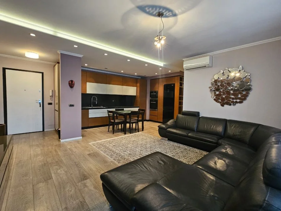 Tirane, shitet apartament 3+1+Aneks+Ballkon Kati 8, 140 m² 299.900 €