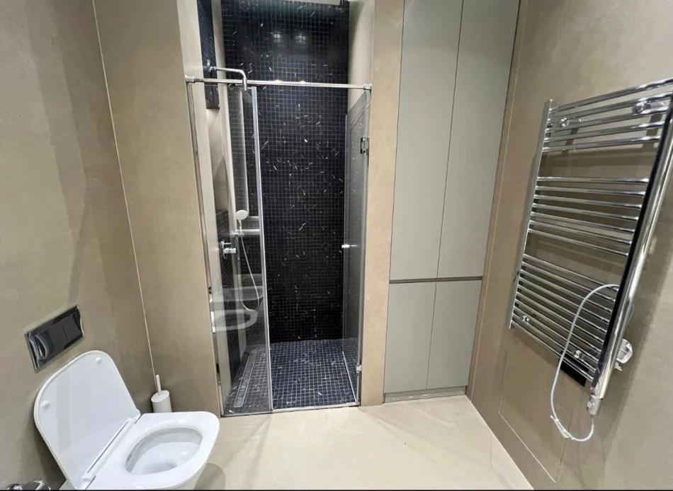 Tirane, jepet me qera apartament 1+1+Aneks+Ballkon Kati 7, 73 m² 900 € 