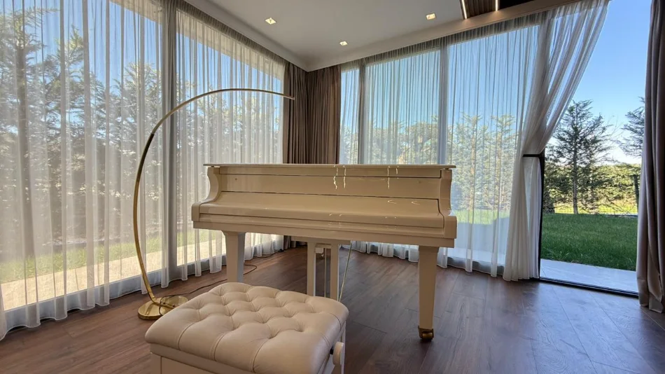 Tirane, jepet me qera apartament 3+1+Aneks+Ballkon Kati 0, 140 m² 4.500 € 