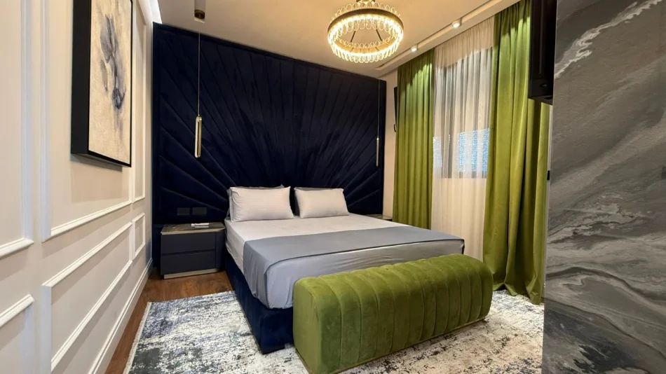 Tirane, jepet me qera apartament 3+1+Aneks+Ballkon Kati 0, 140 m² 4.500 € 