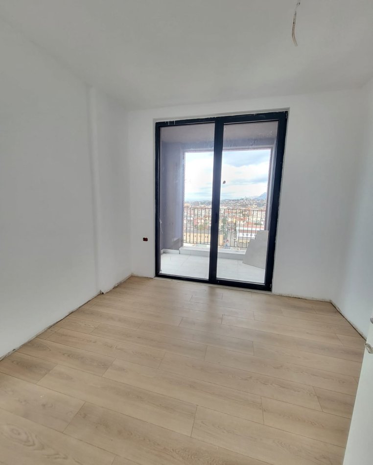 Tirane, shitet apartament 1+1 Kati 9, 76 m² 120.000 € (BULEVARDI RI)