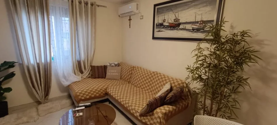 Tirane, shes apartament 1+1 Kati 4, 54 m² 125.000 € (Tek Oxhaku)