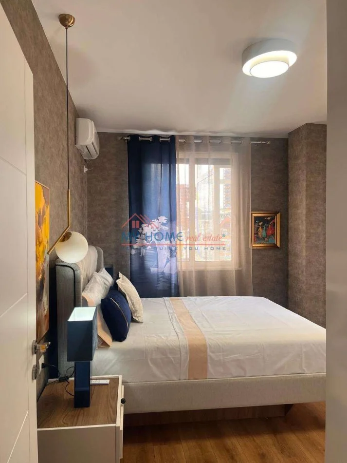 Tirane, jepet me qera apartament 1+1+Ballkon Kati 6, 77 m² 800 € (Zogu i Zi)