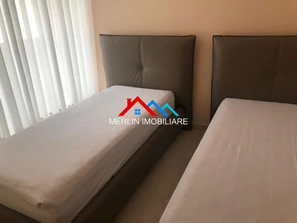 Tirane, jepet me qera 2+1+Ballkon Kati 6, 95 m² 700 € (RRUGA E KAVAJES)