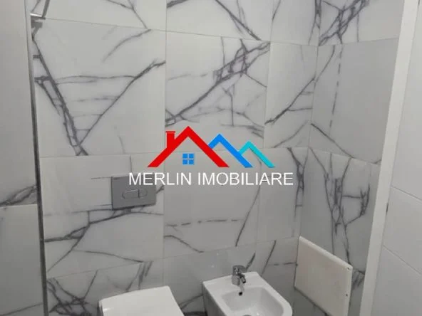 Tirane, jepet me qera 2+1+Ballkon Kati 6, 95 m² 700 € (RRUGA E KAVAJES)