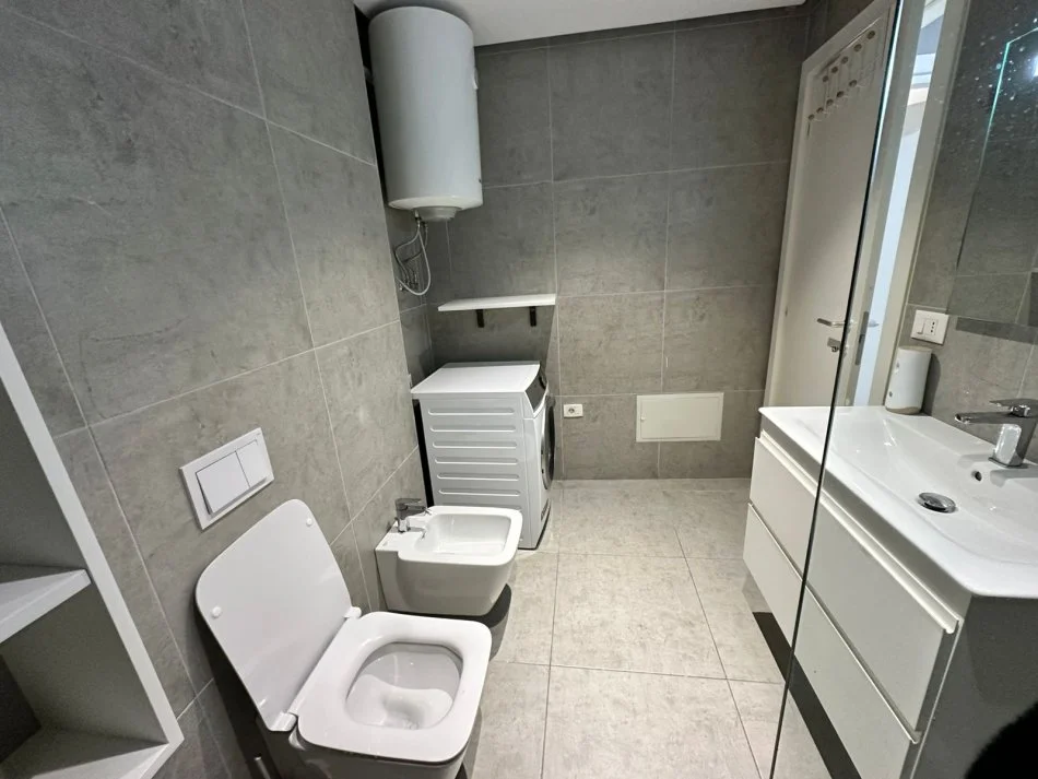 Tirane, shitet apartament 1+1 Kati 3, 65 m² 162.000 € (Don Bosko)