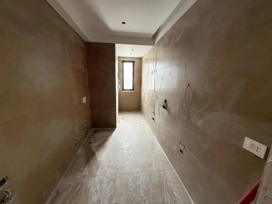 Tirane, shitet apartament 3+1 Kati 7, 152 m² 245.000 € (Astir)