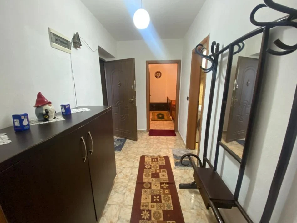 Tirane, shitet apartament 1+1 Kati 1, 57 m² 100.000 € (Ali Demi)