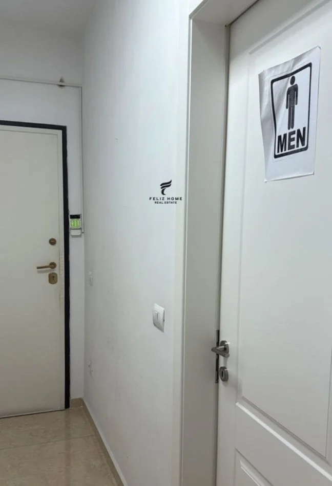 Tirane, jepet me qera zyre Kati 6, 105 m² 1.400 € (MYSLYM SHYRI)