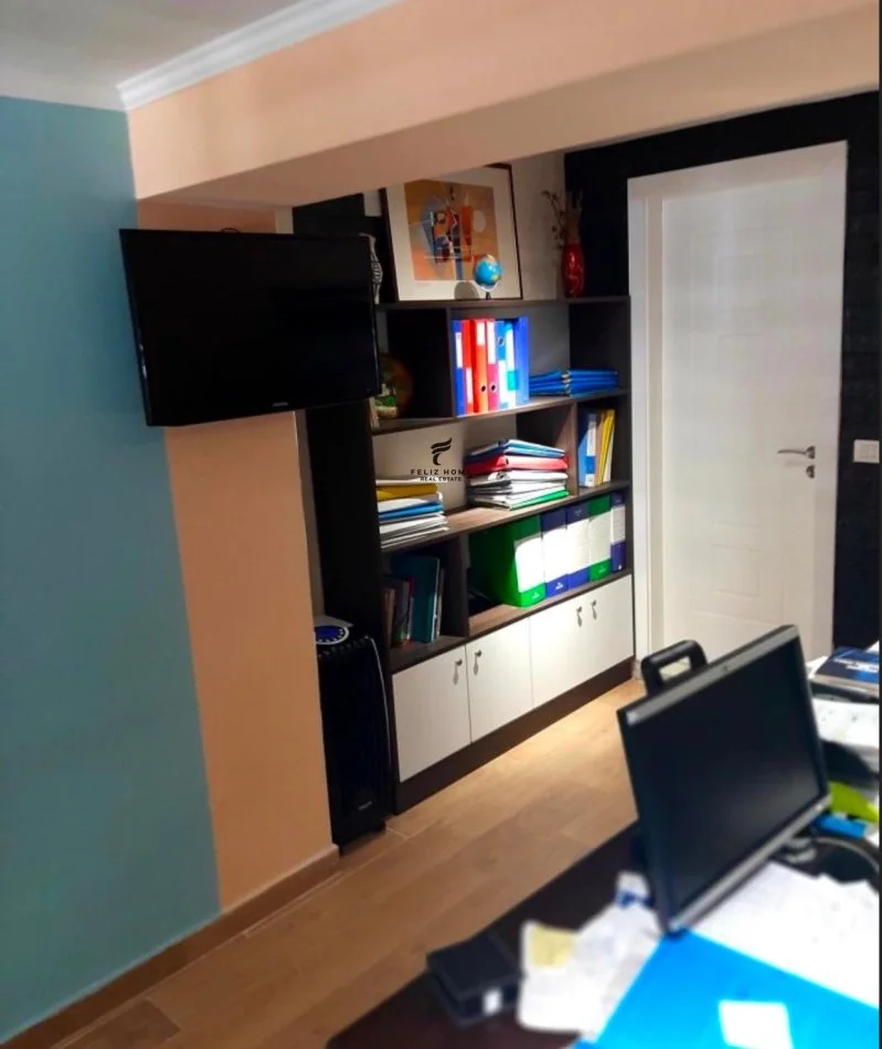 Tirane, shitet dyqan Kati 0, 41 m² 105.000 € (MYSLYM SHYRI)