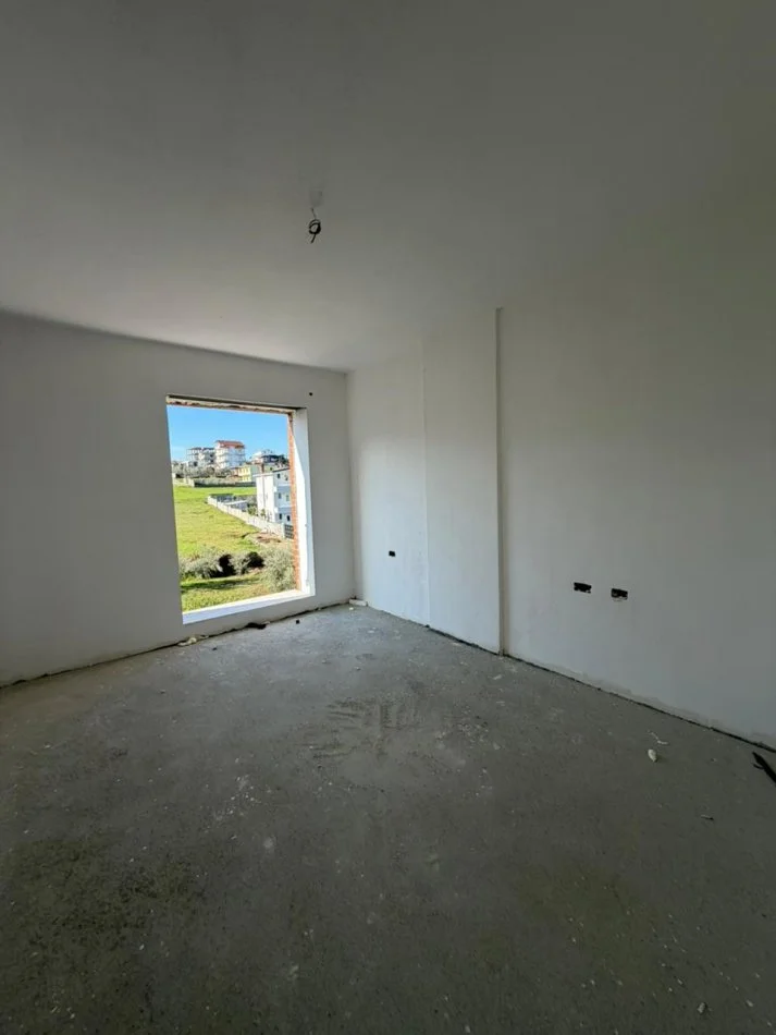 Tirane, shitet apartament 2+1+Ballkon , 102 m² 101.890 € (Paskuqan)