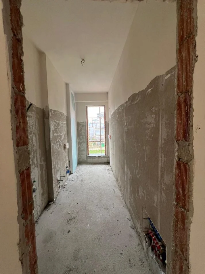 Tirane, shitet apartament 2+1 Kati 1,