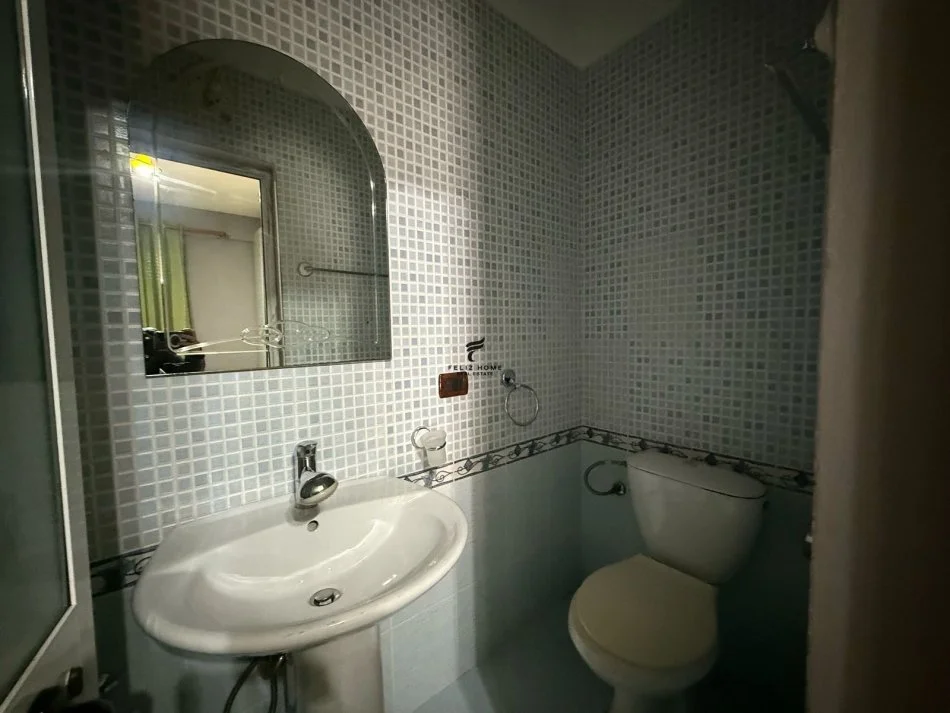 Tirane, jepet me qera apartament 2+1 Kati 1, 120 m² 1.500 € (GARDA)