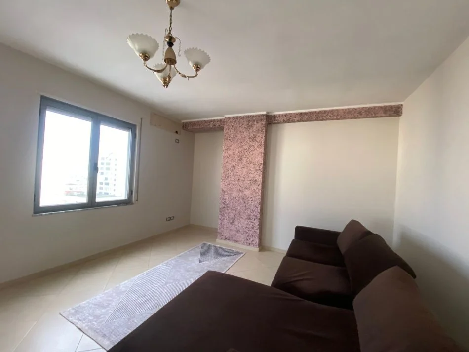Durres, shitet apartament 2+1+Ballkon Kati 8, 155.000 € (rruga vasil kuqi)