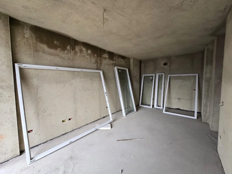 Tirane, shitet apartament 2+1 , 97 m² 104.652 € 