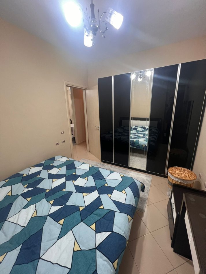 Tirane, shitet apartament 1+1 Kati 3, 59 m² 118.000 € (LIQENI THATE)