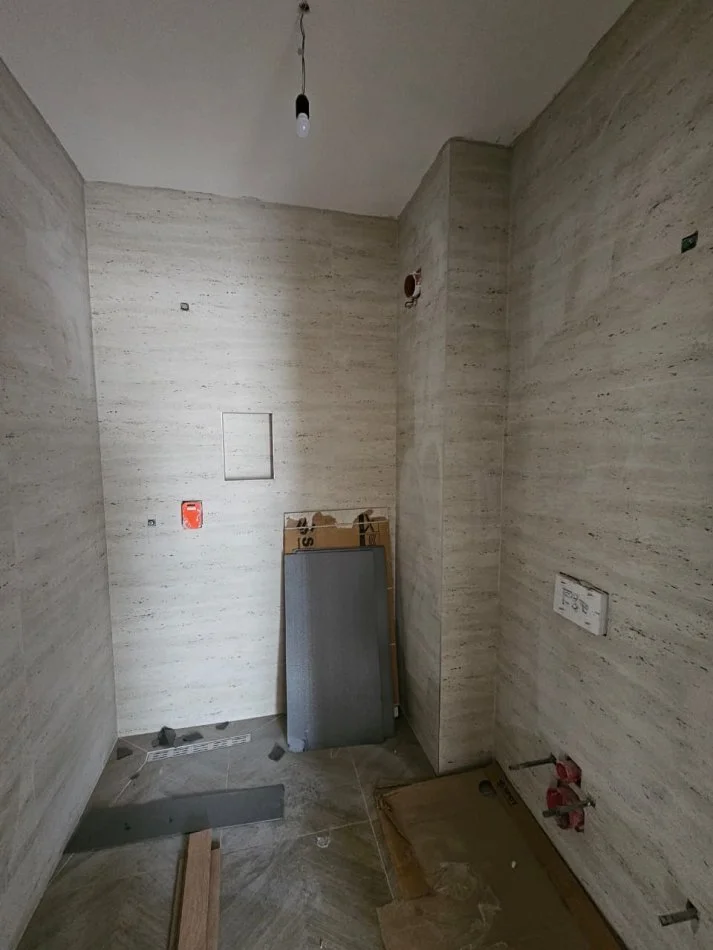 Tirane, shitet apartament 2+1 Kati 7, 95 m² 130.000 € (ISH DOGANA)