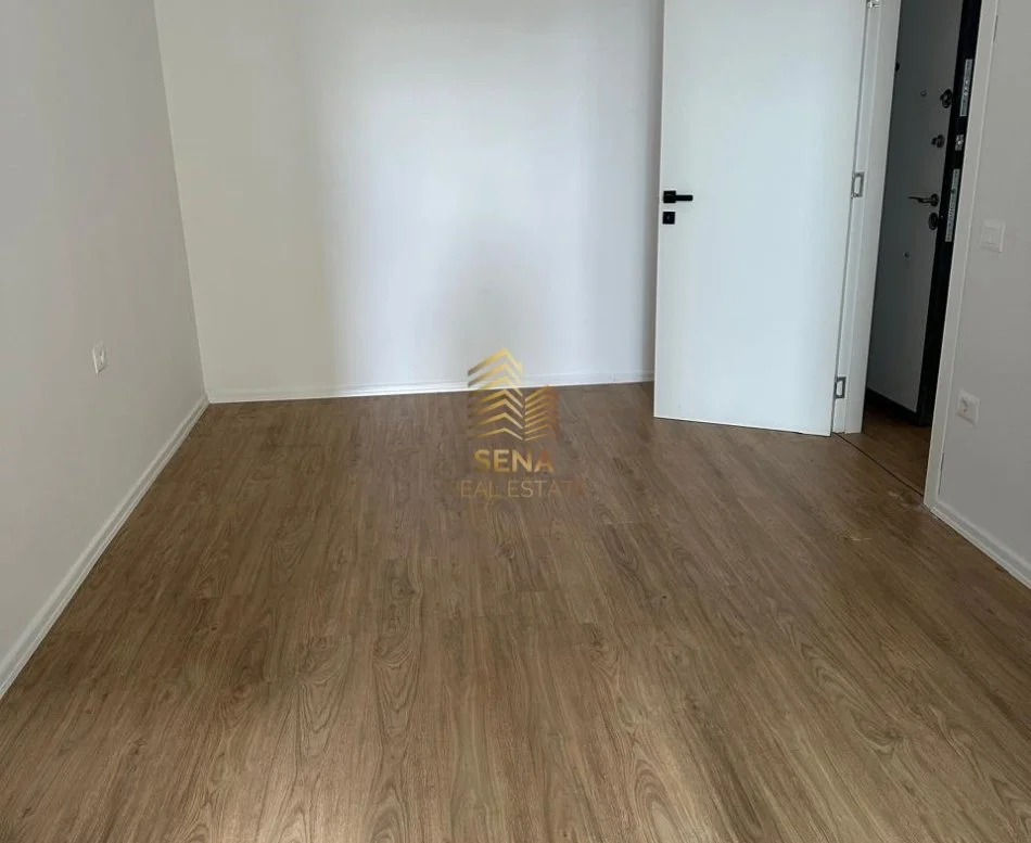 Tirane, jepet me qera ambjent biznesi Kati 1, 68 m² 550 € (Jordan Misja)
