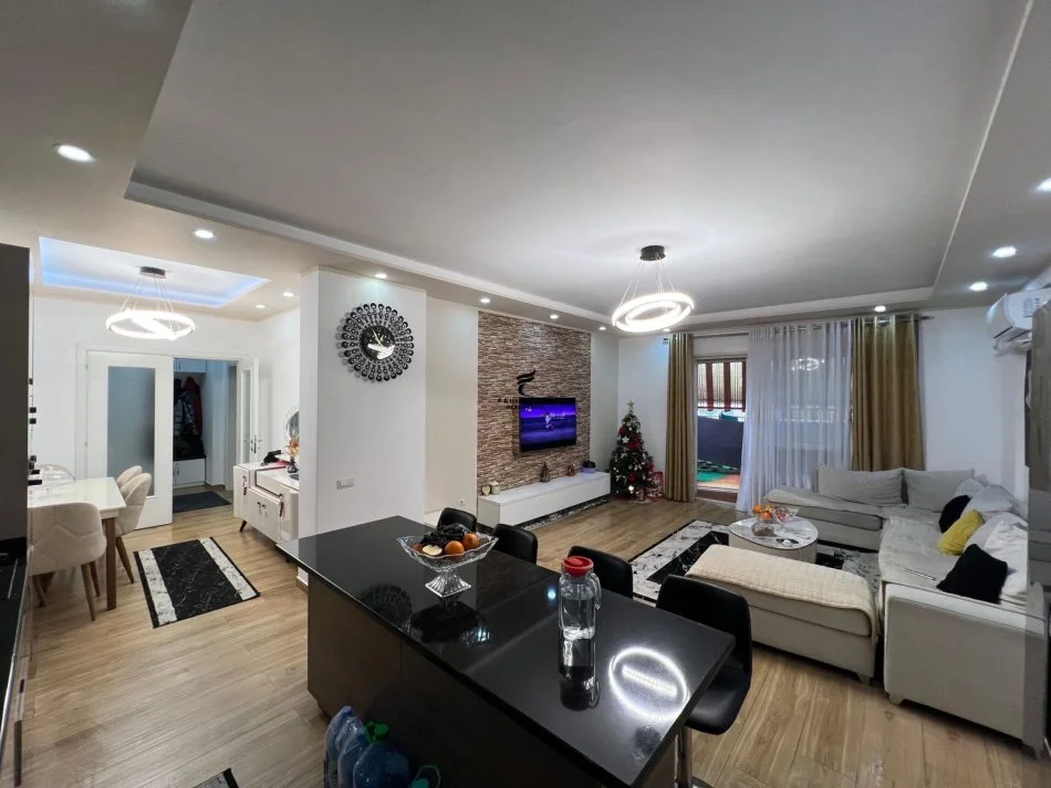 Tirane, shitet apartament 2+1 Kati 10, 124 m² 280.000 € (DON BOSKO)