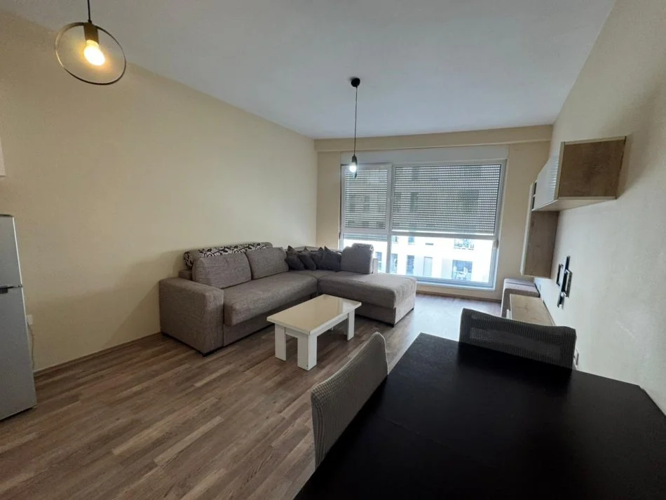 Tirane, jepet me qera apartament 1+1 Kati 5, 500 €