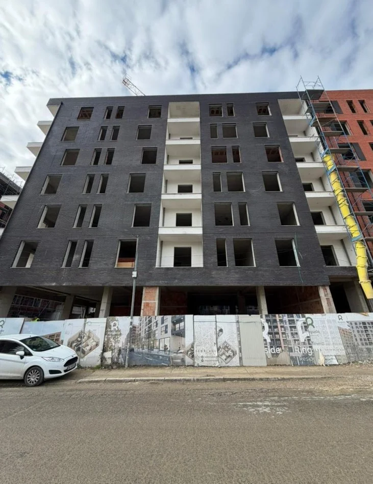 Tirane, shitet apartament 2+1 Kati 4, 106 m² 116.800 € 