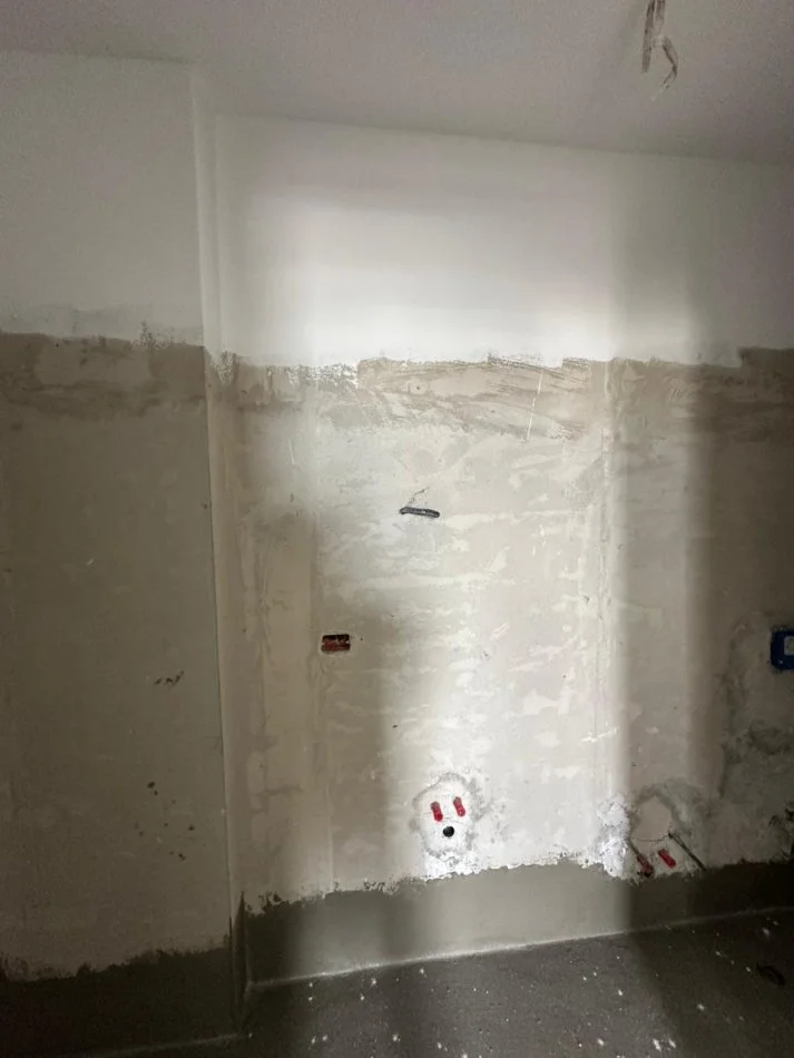 Tirane, shitet apartament 2+1+Ballkon Kati 8, 109 m² 175.000 € (Bulevardi i Ri)