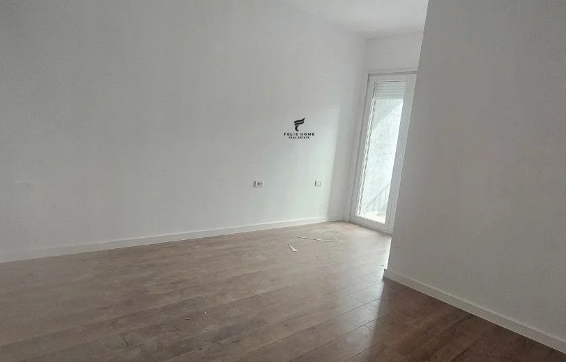 Tirane, shitet apartament 3+1 Kati 2, 135 m² 339.000 € (PAZARI I RI)