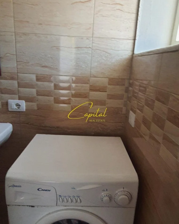 Tirane, jepet me qera apartament 1+1 Kati 2, 55 m² 320 € (ISH TREGU ELEKTRIK)