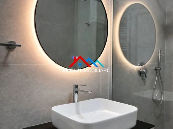 Tirane, jepet me qera apartament 2+1+Ballkon Kati 1, 120 m² 600 € (RRUGA GRYKA E KACANIKUT,UNIVERS CITY)