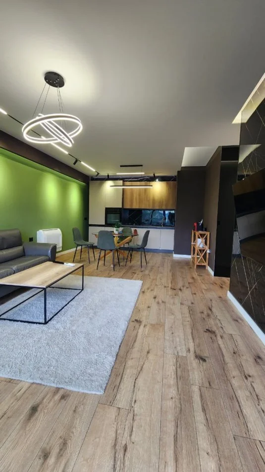 Tirane, jepet me qera apartament 2+1+Aneks+Ballkon Kati 9, 105 m² 1.300 € (Kompleksi Olimpik)