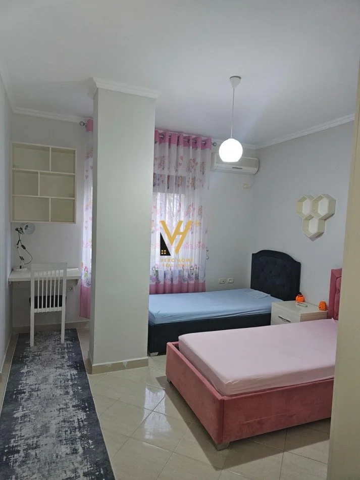 Tirane, jepet me qera apartament 2+1+Ballkon Kati 7, 100 m² 600 € (KODRA E DIELLIT)