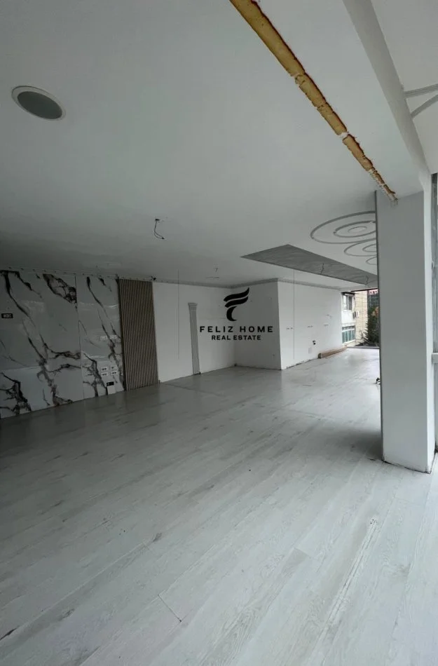 Tirane, jepet me qera zyre Kati 1, 72 m² 1.200 € (ZOGU I ZI)