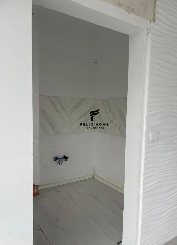 Tirane, shitet ambjent biznesi Kati 1, 72 m² 250.000 € (ZOGU I ZI)