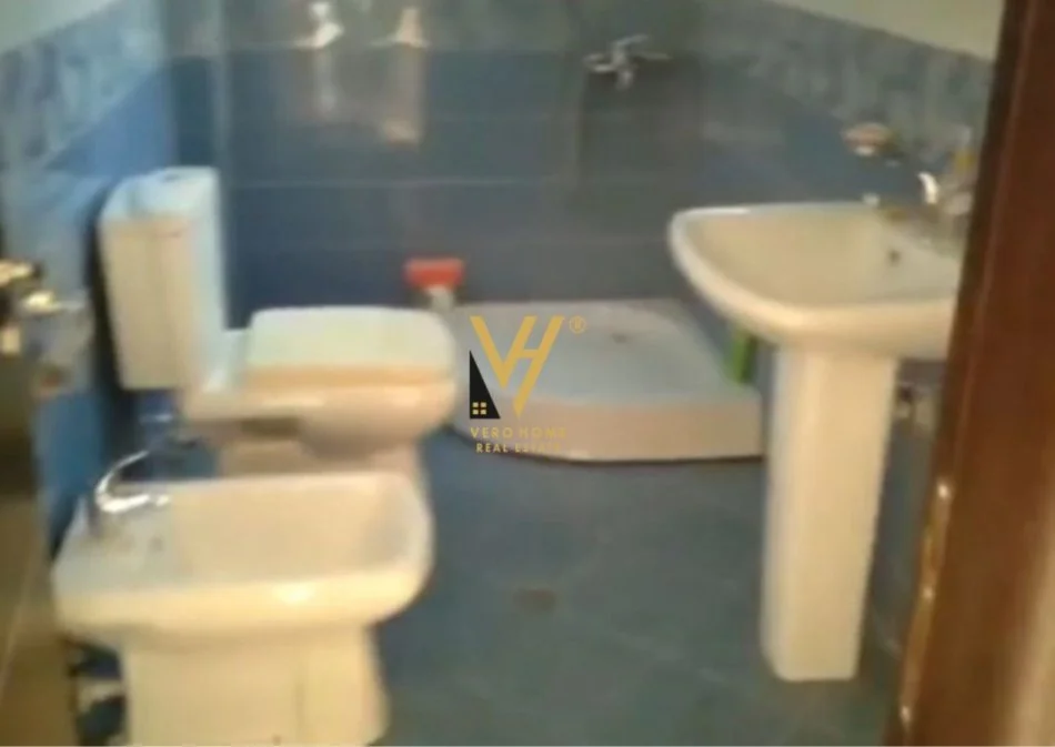 Tirane, shitet apartament 2+1+Ballkon Kati 5, 100 m² 215.000 € (UJI I FTOHTE)