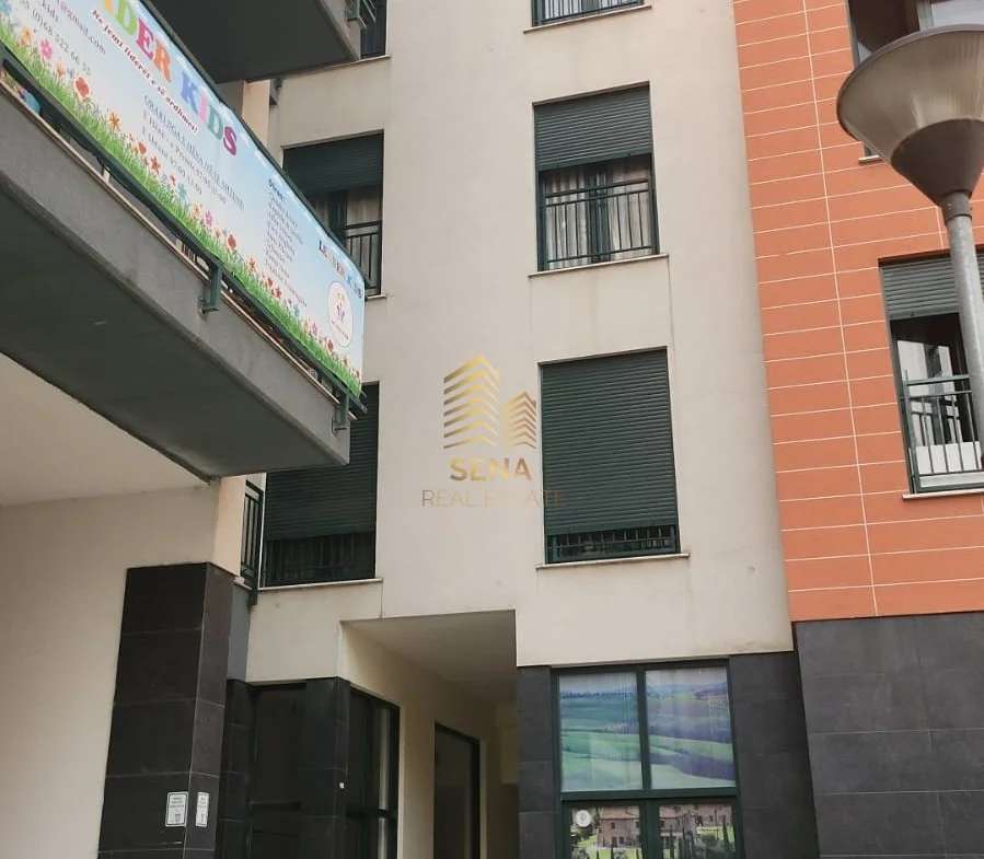 Tirane, shitet ambjent biznesi Kati 0, 45 m² 170.000 € (Astir, Kompleksi Green City)