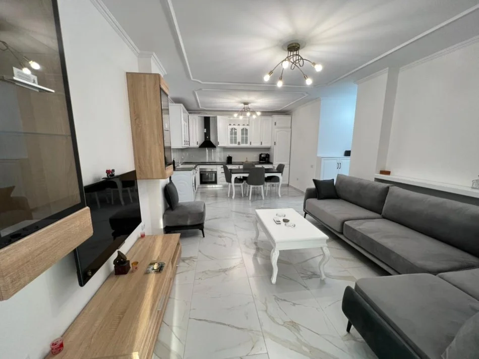 Tirane, jepet me qera apartament 2+1+Ballkon Kati 4, 110 m² 1.000 € (sheshi willson)
