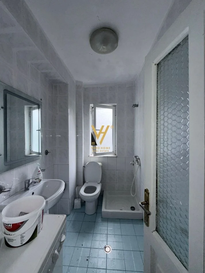 Tirane, shitet apartament 1+1+Ballkon Kati 3, 62 m² 110.000 € (ALI DEMI)