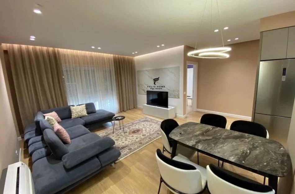 Tirane, jepet me qera apartament 2+1 Kati 1, 100 m² 800 € (RRUGA E DIBRES)