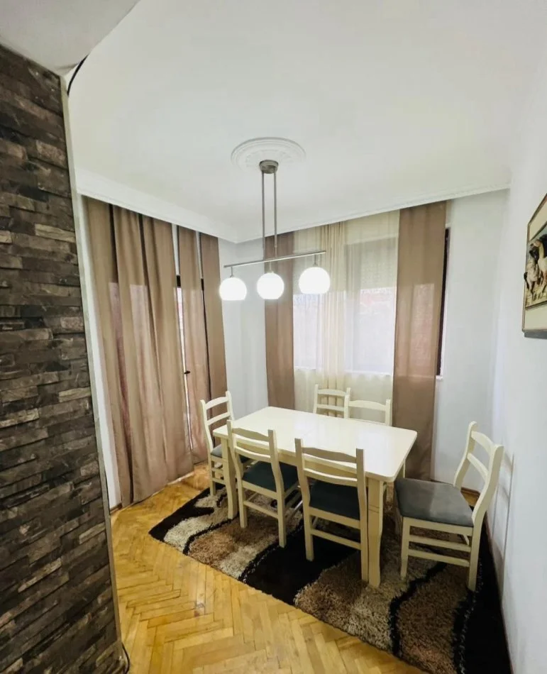 Tirane, jepet me qera apartament 3+1 Kati 4, 125 m² 650 € (DON BOSKO)