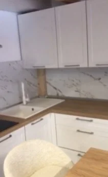 Tirane, jepet me qera apartament duplex 1+1 Kati 1, 70 m² 650 € (Selvia)