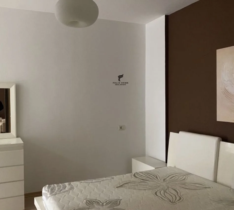 Tirane, jepet me qera apartament 2+1 Kati 4, 112 m² 700 € (LIQENI I THATE)