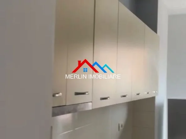 Tirane, jepet me qera apartament 2+1+Ballkon Kati 1, 115 m² 518 € (BULEVARDI MIGJENI)