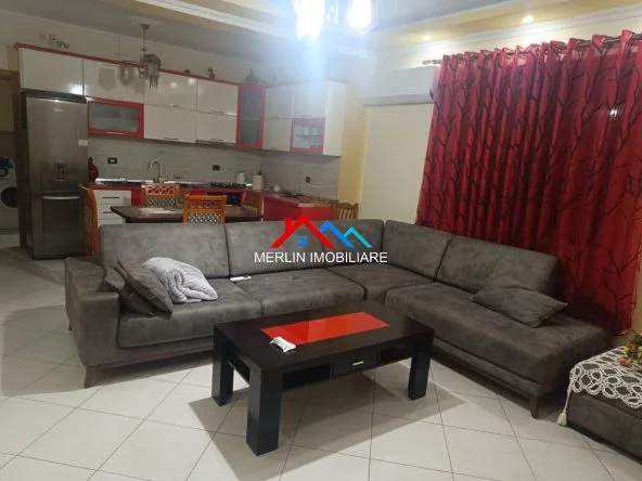 Tirane, jepet me qera apartament 2+1+Ballkon Kati 4, 120 m² 467 € (RRUGA IRFAN TERSHANA,QYTET STUDENTI)