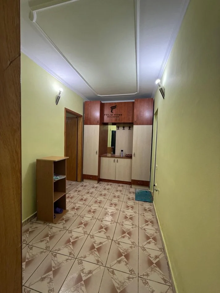 Tirane, shitet apartament 1+1 Kati 2, 63 m² 120.000 € (VASIL SHANTO)
